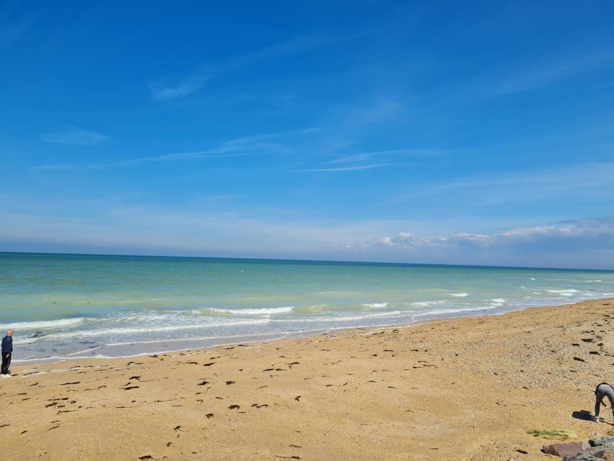 Les Pieds Dans L'Eau - Acces Direct A La Plage Bernieres-sur-Mer Экстерьер фото